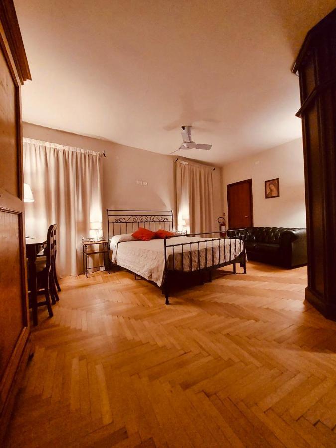 Mario Number 8 Apartment Верона Екстериор снимка
